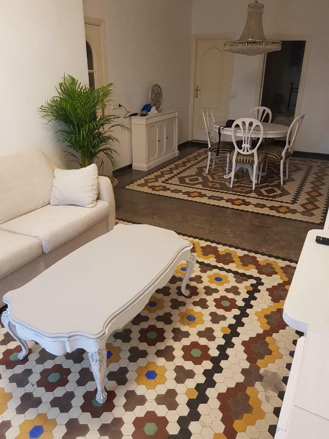 Domus Valencia Apartamentos Centro Frente A Torres De Serrano Luaran gambar